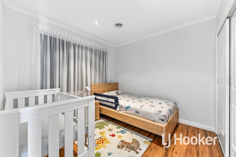 Photo - 78A Warana Drive, Hampton Park VIC 3976 - Image 11