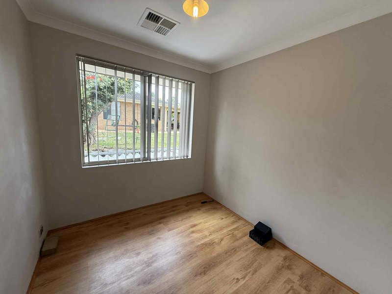 Photo - 78A Woodbridge Drive, Cooloongup WA 6168 - Image 10