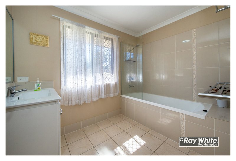 Photo - 79-81 Emmerson Drive, Glenlee QLD 4711 - Image 5