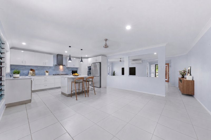 Photo - 79 Abell Road, Cannonvale QLD 4802 - Image 5
