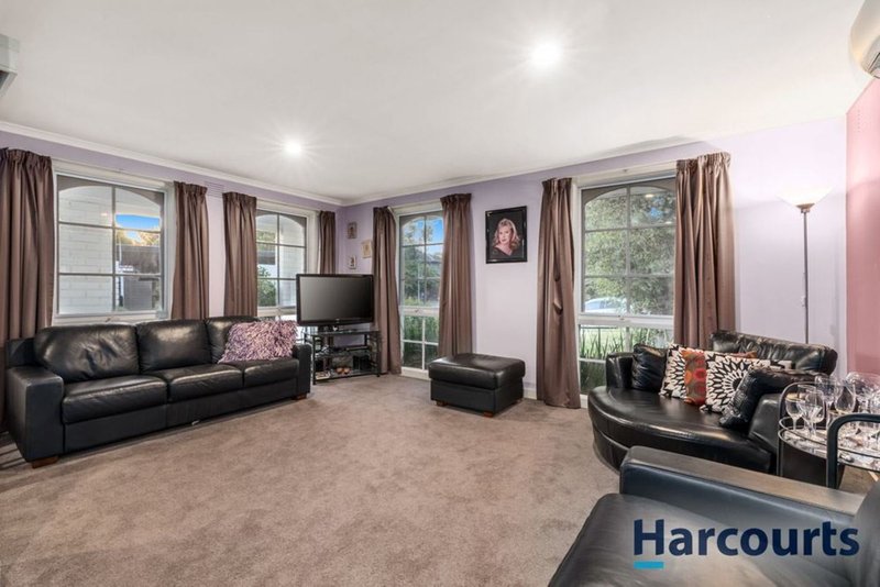 Photo - 79 Amesbury Avenue, Wantirna VIC 3152 - Image 6