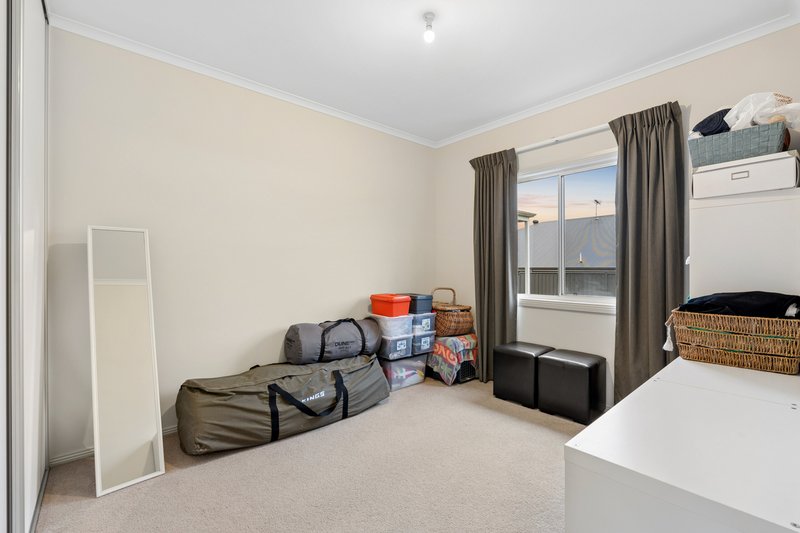 Photo - 79 Aurora Circuit, Meadows SA 5201 - Image 14