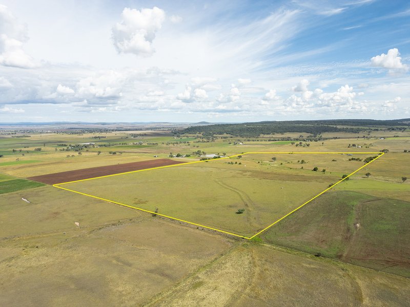 Photo - 79 Barlow Road, Greenmount QLD 4359 - Image 2