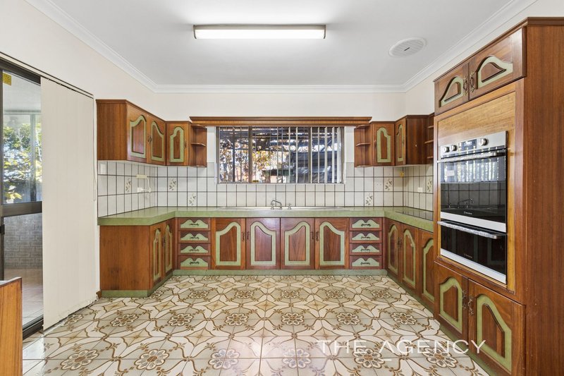 Photo - 79 Barridale Drive, Kingsley WA 6026 - Image 11