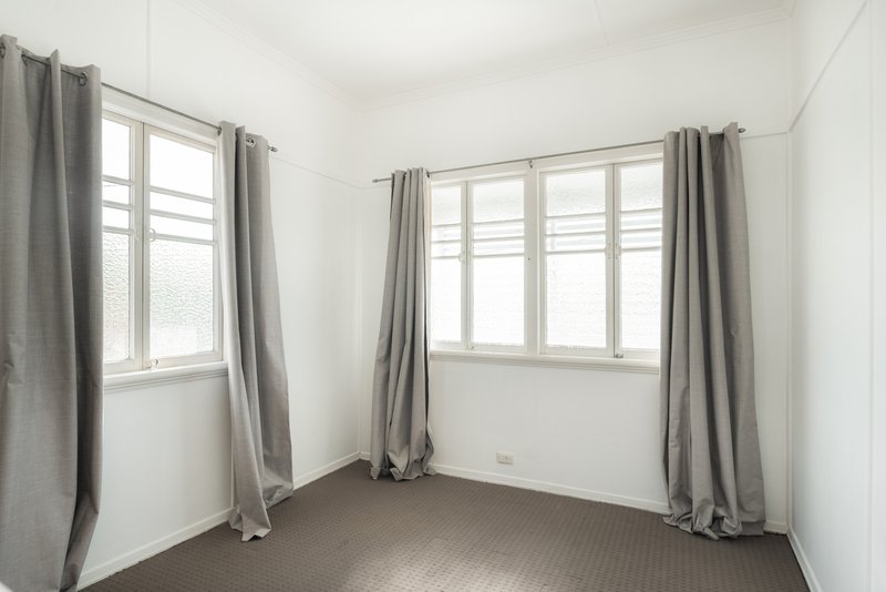 Photo - 79 Blinzinger Road, Banyo QLD 4014 - Image 9