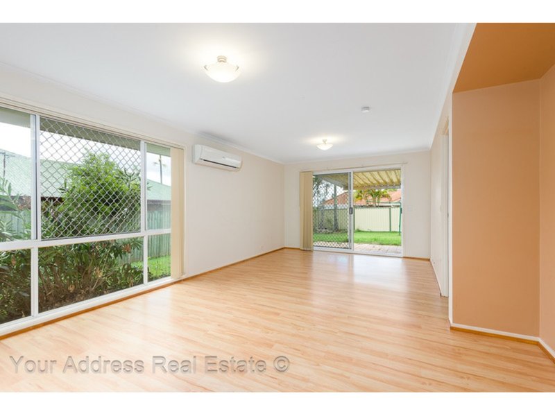 Photo - 79 Bottlebrush Drive, Regents Park QLD 4118 - Image 3