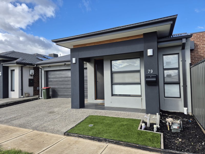 Photo - 79 Bovine Crescent, Donnybrook VIC 3064 - Image 1