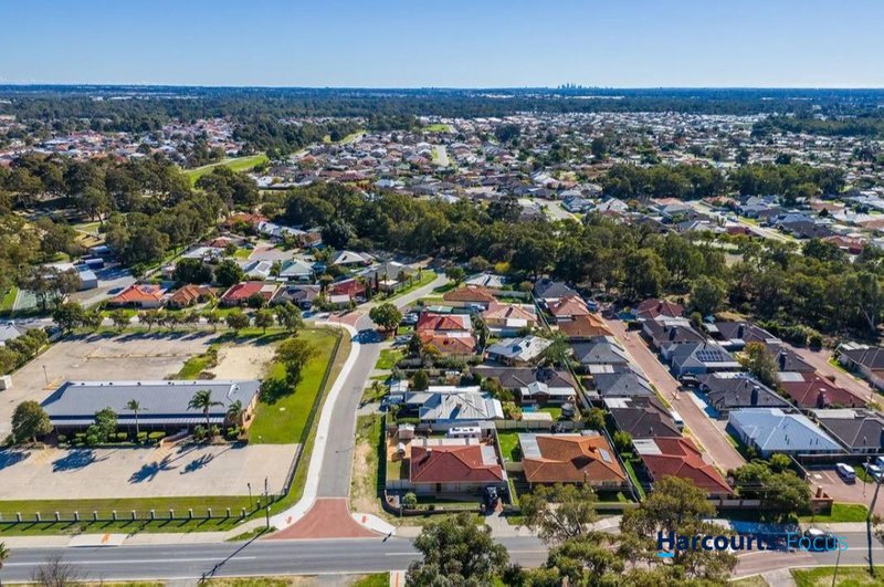 Photo - 79 Braemore Street, Seville Grove WA 6112 - Image 15