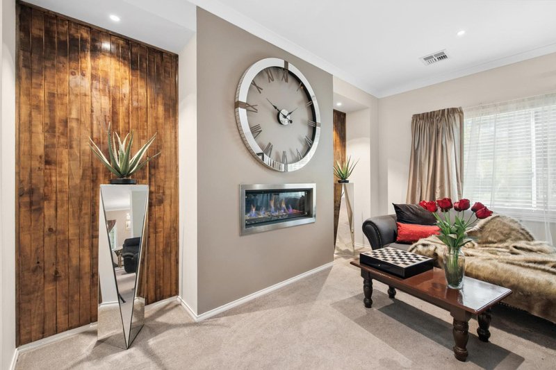 Photo - 79 Cassons Crescent, Huntly VIC 3551 - Image 6