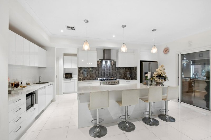 Photo - 79 Cassons Crescent, Huntly VIC 3551 - Image 7