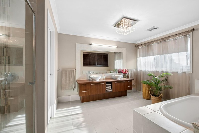 Photo - 79 Cassons Crescent, Huntly VIC 3551 - Image 13