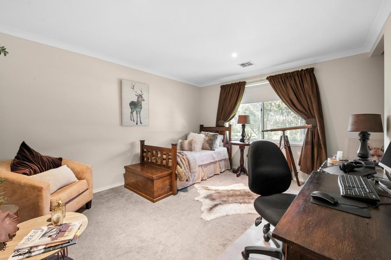 Photo - 79 Cassons Crescent, Huntly VIC 3551 - Image 16