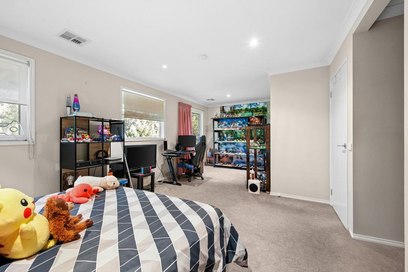 Photo - 79 Cassons Crescent, Huntly VIC 3551 - Image 17