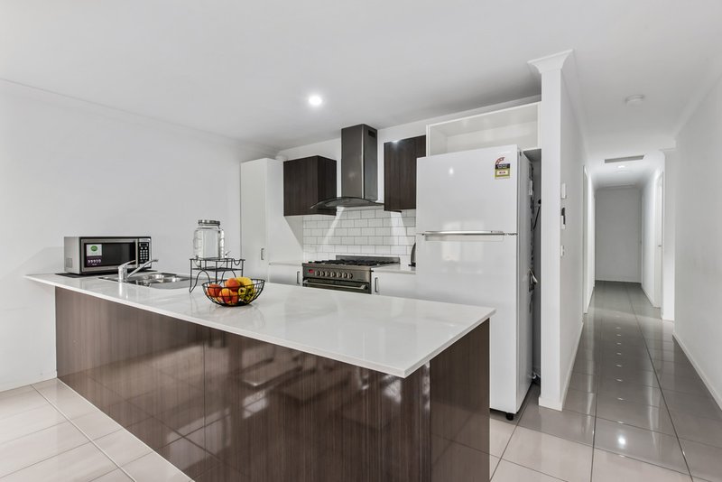 Photo - 79 Caversham Drive, Pakenham VIC 3810 - Image 2