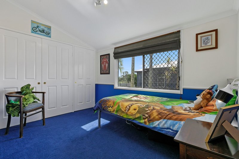 Photo - 79 Chapel Road, Nikenbah QLD 4655 - Image 21