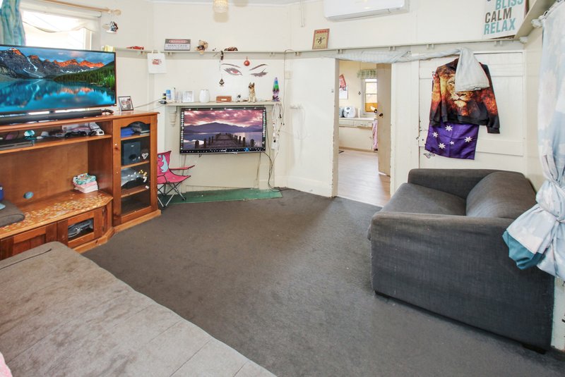 Photo - 79 Church Avenue, Quirindi NSW 2343 - Image 3