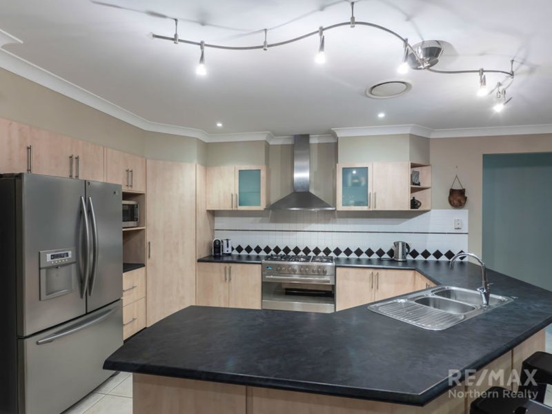 Photo - 79 Corvus Drive, Cashmere QLD 4500 - Image 6