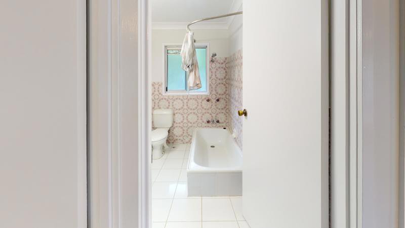 Photo - 79 Crest Drive, Currumbin QLD 4223 - Image 2