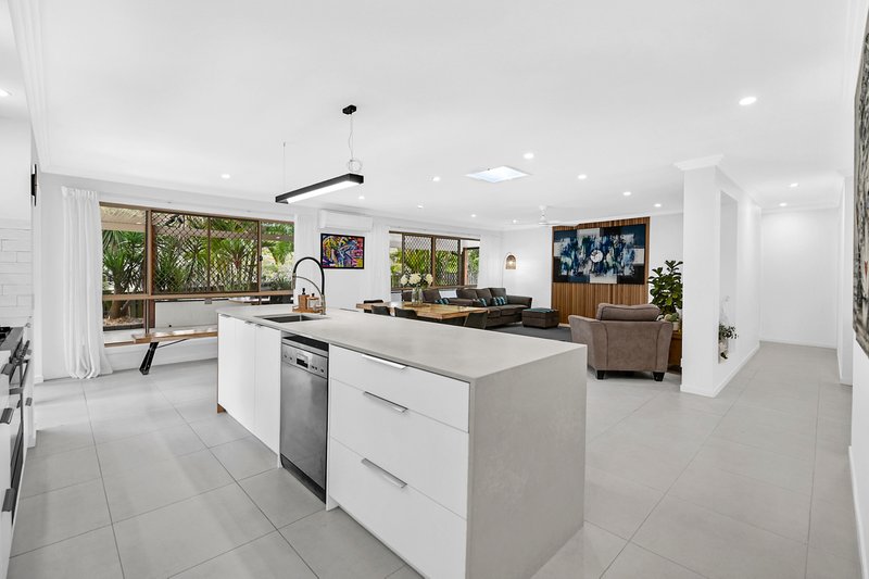 Photo - 79 Daintree Drive, Parkwood QLD 4214 - Image 5