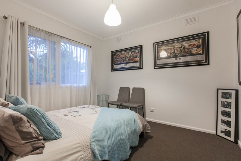 Photo - 79 Darebin Boulevard, Reservoir VIC 3073 - Image 6