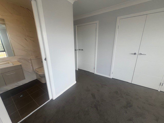 Photo - 79 Dransfield Drive, Oran Park NSW 2570 - Image 11