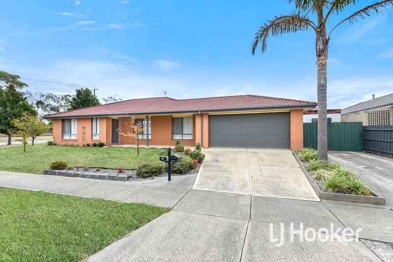 Photo - 79 Ebony Drive, Pakenham VIC 3810 - Image 15