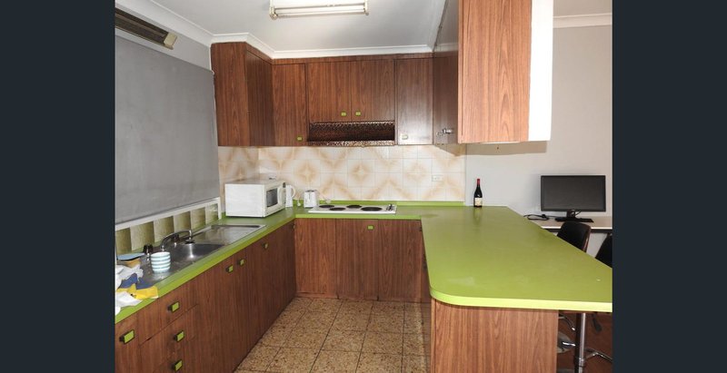 Photo - 79 Elizabeth Drive, Liverpool NSW 2170 - Image 4