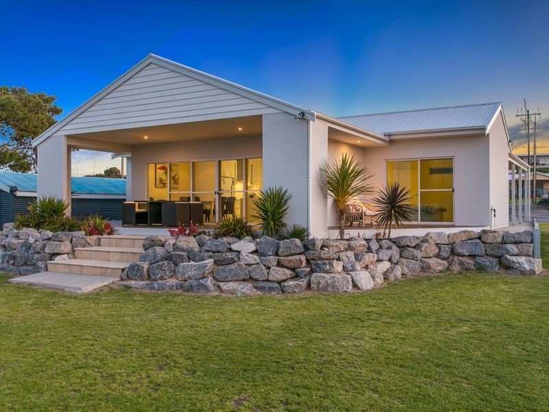 79 Esplanade , Point Turton SA 5575