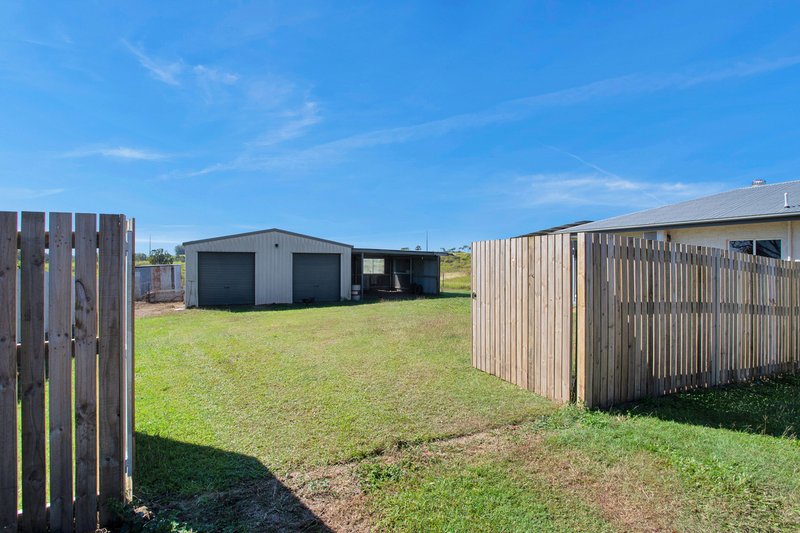 Photo - 79 Fenech Avenue, Alligator Creek QLD 4740 - Image 17