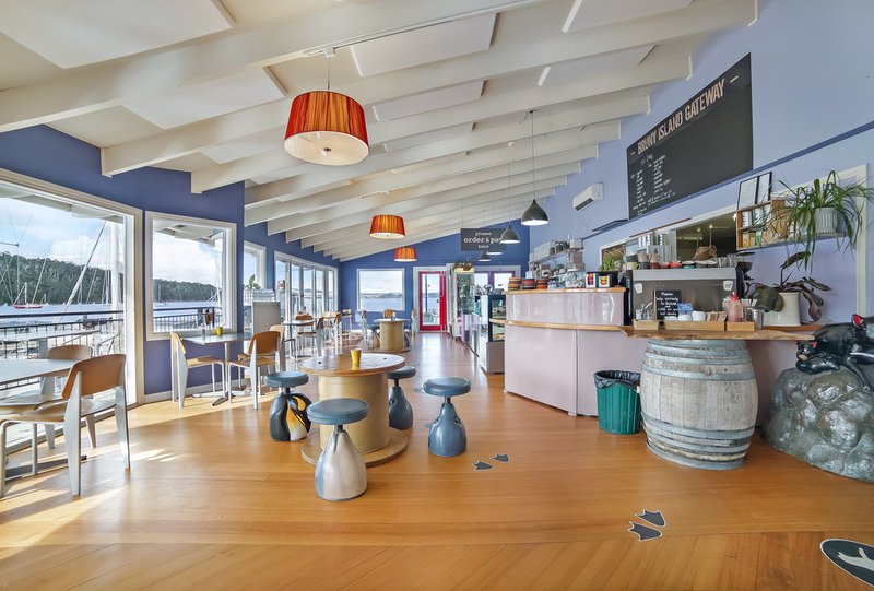 Photo - 79 Ferry Road Bruny Island Gateway Cafe-Information Centre, Kettering TAS 7155 - Image 3