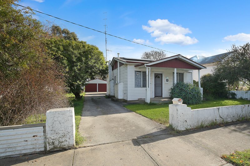 Photo - 79 Gravesend Street, Colac VIC 3250 - Image 3