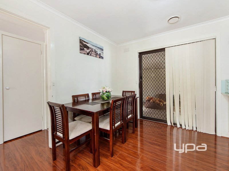 Photo - 79 Grevillea Road, Kings Park VIC 3021 - Image 4