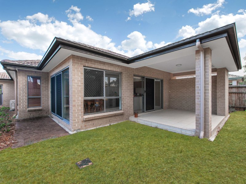 Photo - 79 Highbridge Circuit, Carseldine QLD 4034 - Image 3