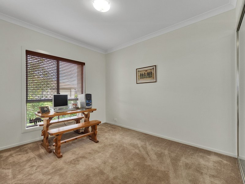 Photo - 79 Highbridge Circuit, Carseldine QLD 4034 - Image 10