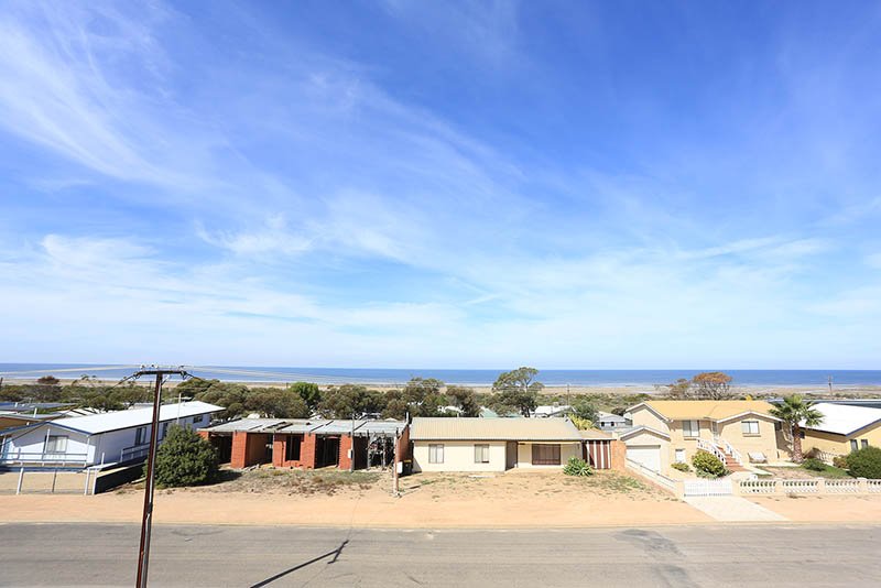 Photo - 79 Hosking Road, Tiddy Widdy Beach SA 5571 - Image 3