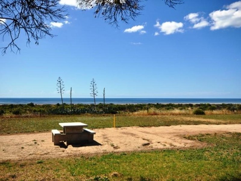 Photo - 79 Hosking Road, Tiddy Widdy Beach SA 5571 - Image 16