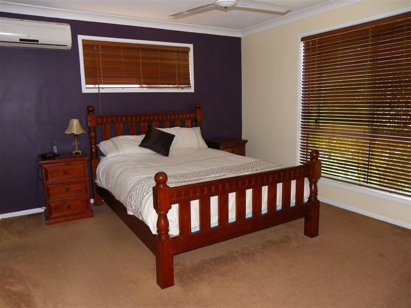 Photo - 79 Jasmin Dr , Bongaree QLD 4507 - Image 9