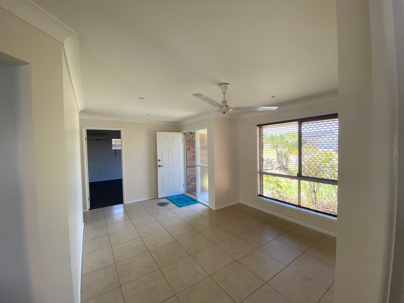 Photo - 79 Jasmin Drive, Bongaree QLD 4507 - Image 10