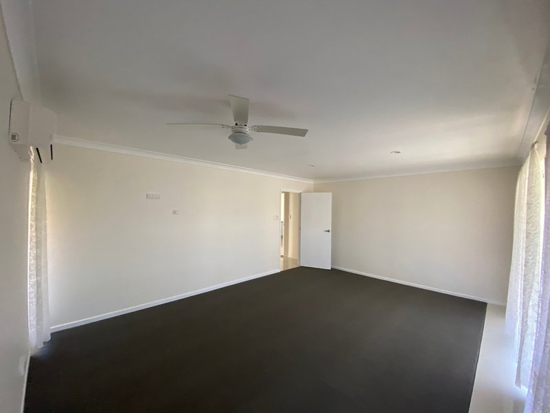 Photo - 79 Jasmin Drive, Bongaree QLD 4507 - Image 12