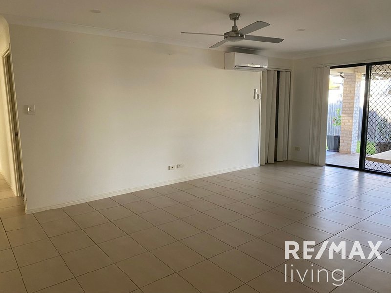 Photo - 79 Kangaroo Avenue, Bongaree QLD 4507 - Image 4