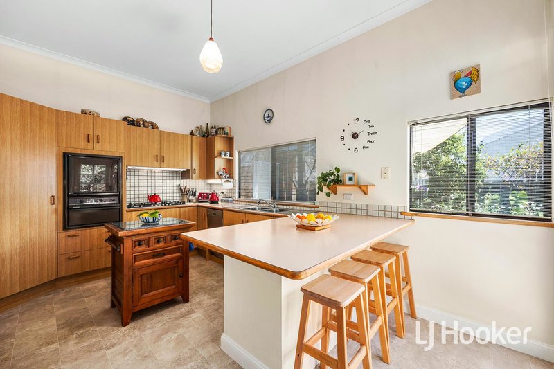 Photo - 79 Kitchener Avenue, Victoria Park WA 6100 - Image 12