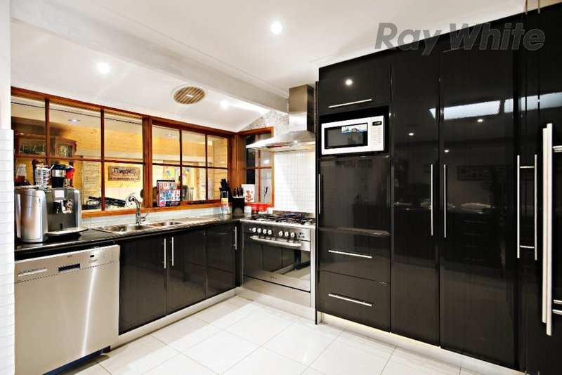 Photo - 79 Kookaburra Avenue, Point Cook VIC 3030 - Image 5