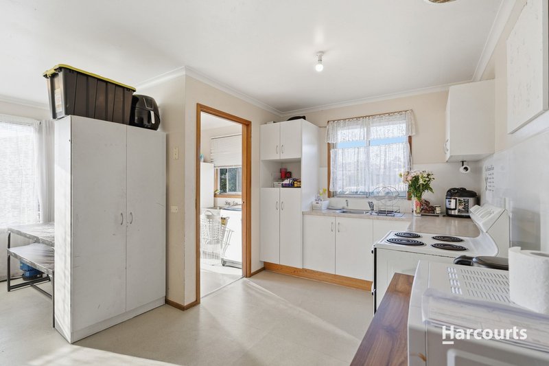 Photo - 79 Lamprill Circle, Herdsmans Cove TAS 7030 - Image 2