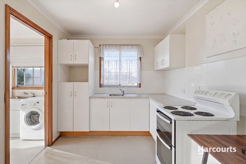 Photo - 79 Lamprill Circle, Herdsmans Cove TAS 7030 - Image 3