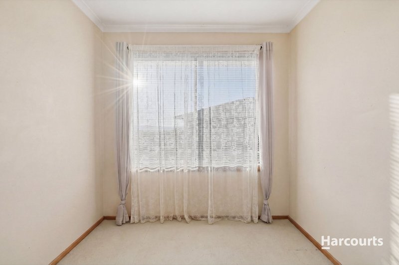 Photo - 79 Lamprill Circle, Herdsmans Cove TAS 7030 - Image 9