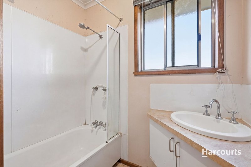 Photo - 79 Lamprill Circle, Herdsmans Cove TAS 7030 - Image 14