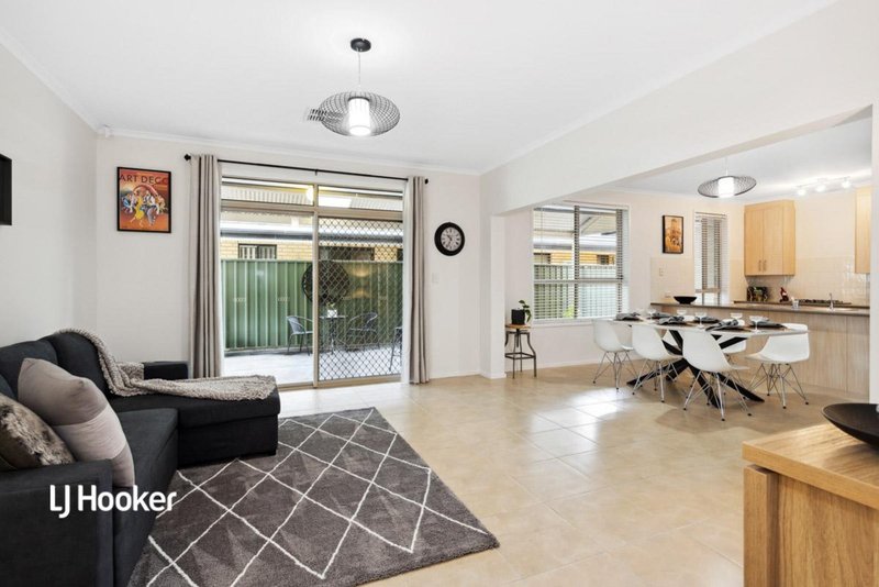 Photo - 79 Lord Howe Crescent, Mawson Lakes SA 5095 - Image 7