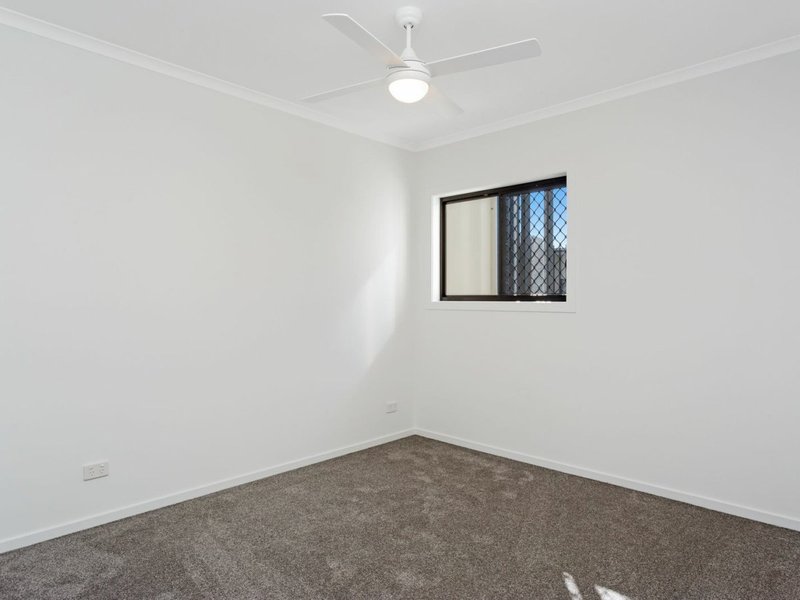 Photo - 79 Macadie Way, Merrimac QLD 4226 - Image 7