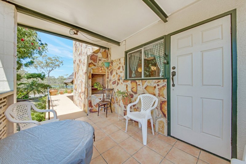 Photo - 79 Malpas Street, Boyne Island QLD 4680 - Image 16