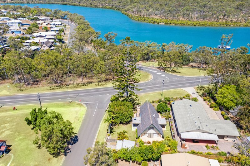 Photo - 79 Malpas Street, Boyne Island QLD 4680 - Image 24